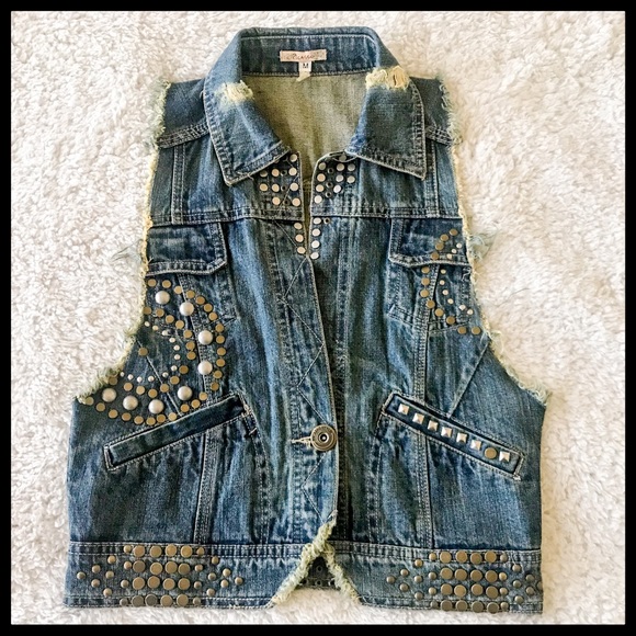 Boho Studded Denim Vest Rock ‘n’ Roll - Picture 2 of 8